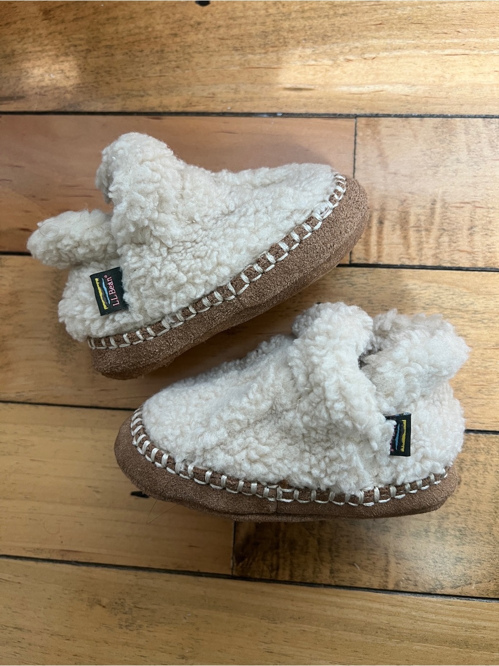 LL Bean toddler slippers size 5-6